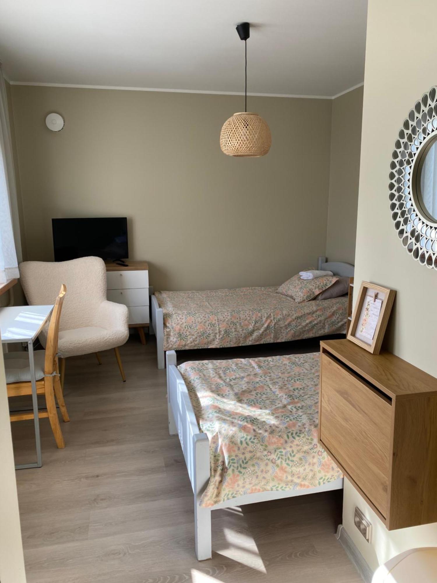 Ohtu Poik 4 City Center Apartment 페르누 외부 사진